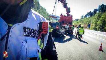 Fahrzeugüberschlag auf der A2