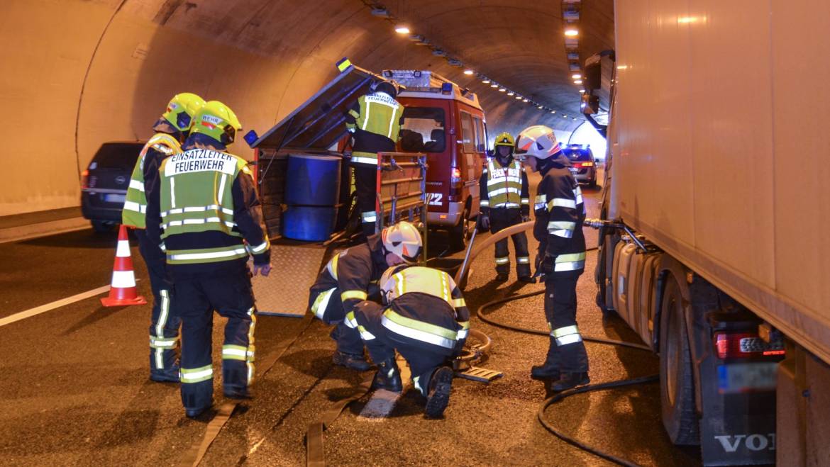 A2: Verkehrsunfall Assingbergtunnel