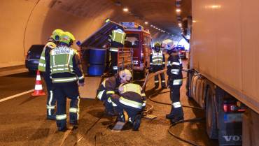 A2: Verkehrsunfall Assingbergtunnel