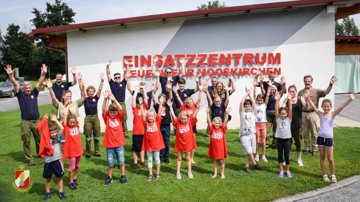 Ferienbetreuung – „Sicherheitswoche“ – Zu Gast bei der Feuerwehr!
