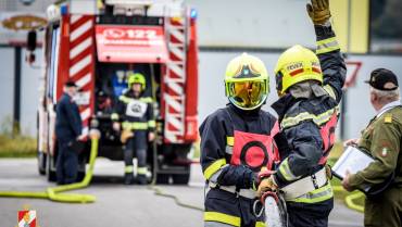 Branddienstleistungsprüfung erfolgreich bestanden