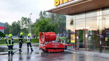 Großübung: Billa in Vollbrand – Mehrere vermisste Personen