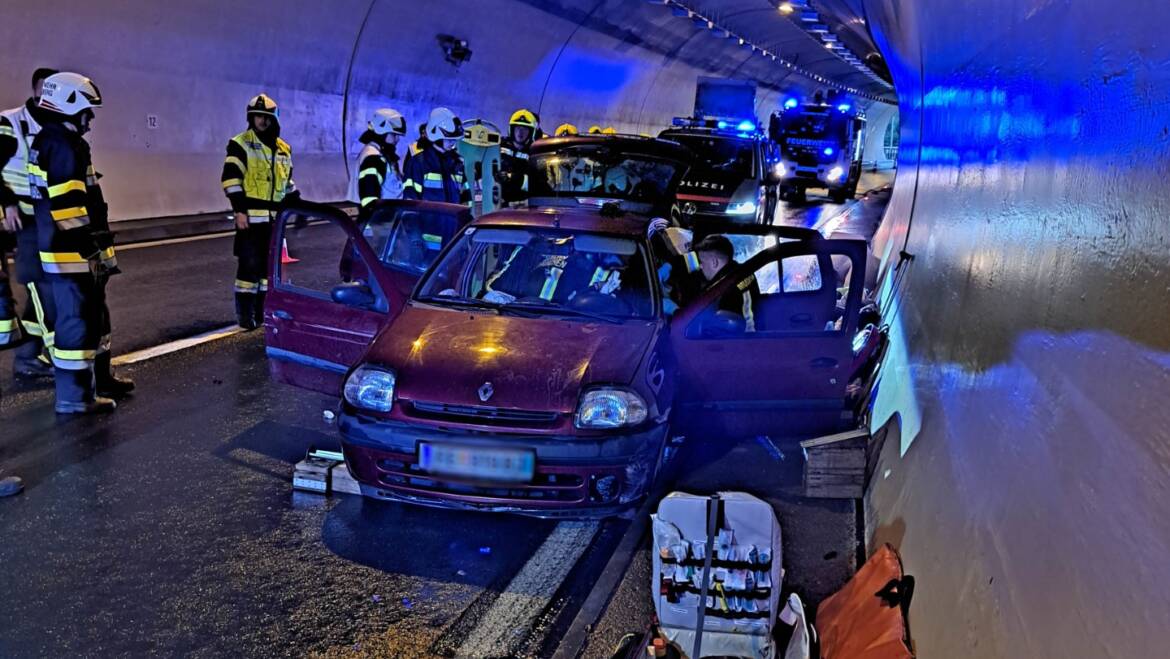 Schwerer Verkehrsunfall im Assingbergtunnel