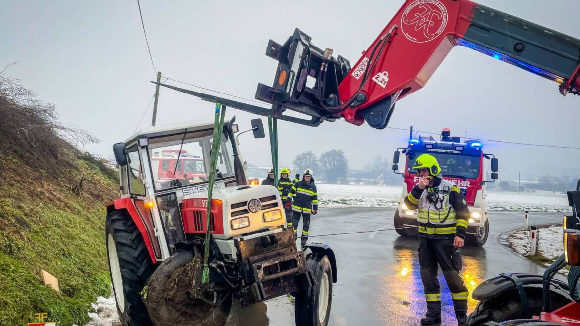 Verkehrsunfall – Traktorbergung auf der L340