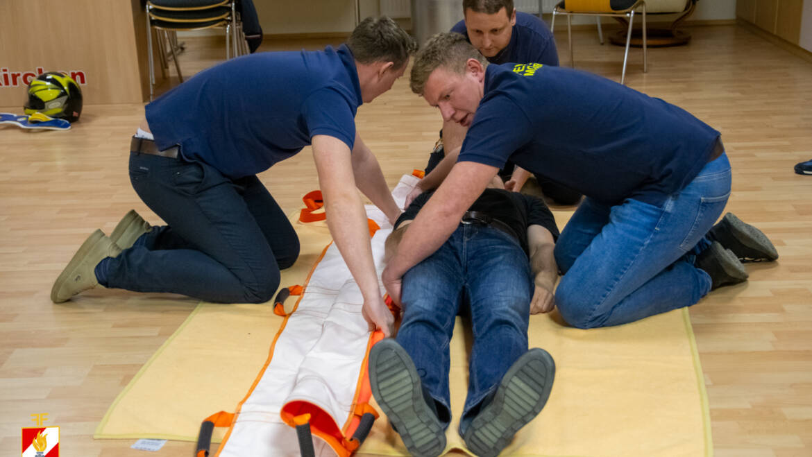 Training für die Sanitäts-Leistungsprüfung