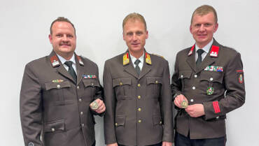 Zwei neue geprüfte Kommandanten: Engagement und Erfolg!